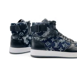 Louis Vuitton Rivoli Black