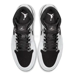 Nike Air Jordan 1 Mid Alternate Think 16