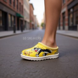 UGG x Palacе Tasman Looney Tunes Tweety