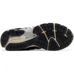 New Balance 1906A Silver Gold Metallic