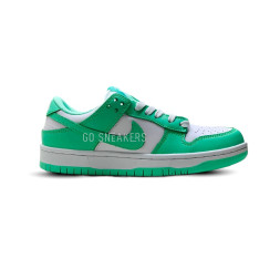 Nike Dunk Low "Pine Green"